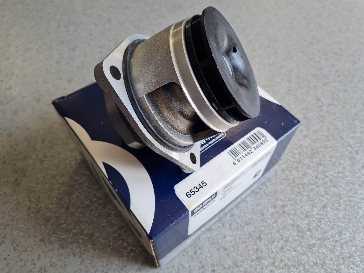 Ūdens sūknis priekš 4 Ūdens sūknis priekš