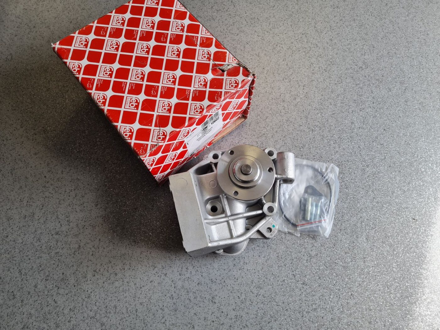 Ūdens sūknis priekš 1 Ūdens sūknis priekš