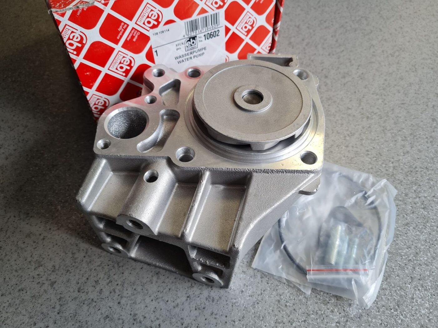 Ūdens sūknis priekš 4 Ūdens sūknis priekš