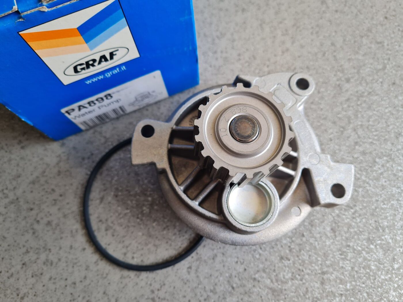 Ūdens sūknis priekš 4 Ūdens sūknis priekš