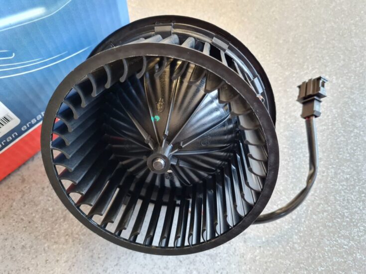 Salona ventilators priekš
