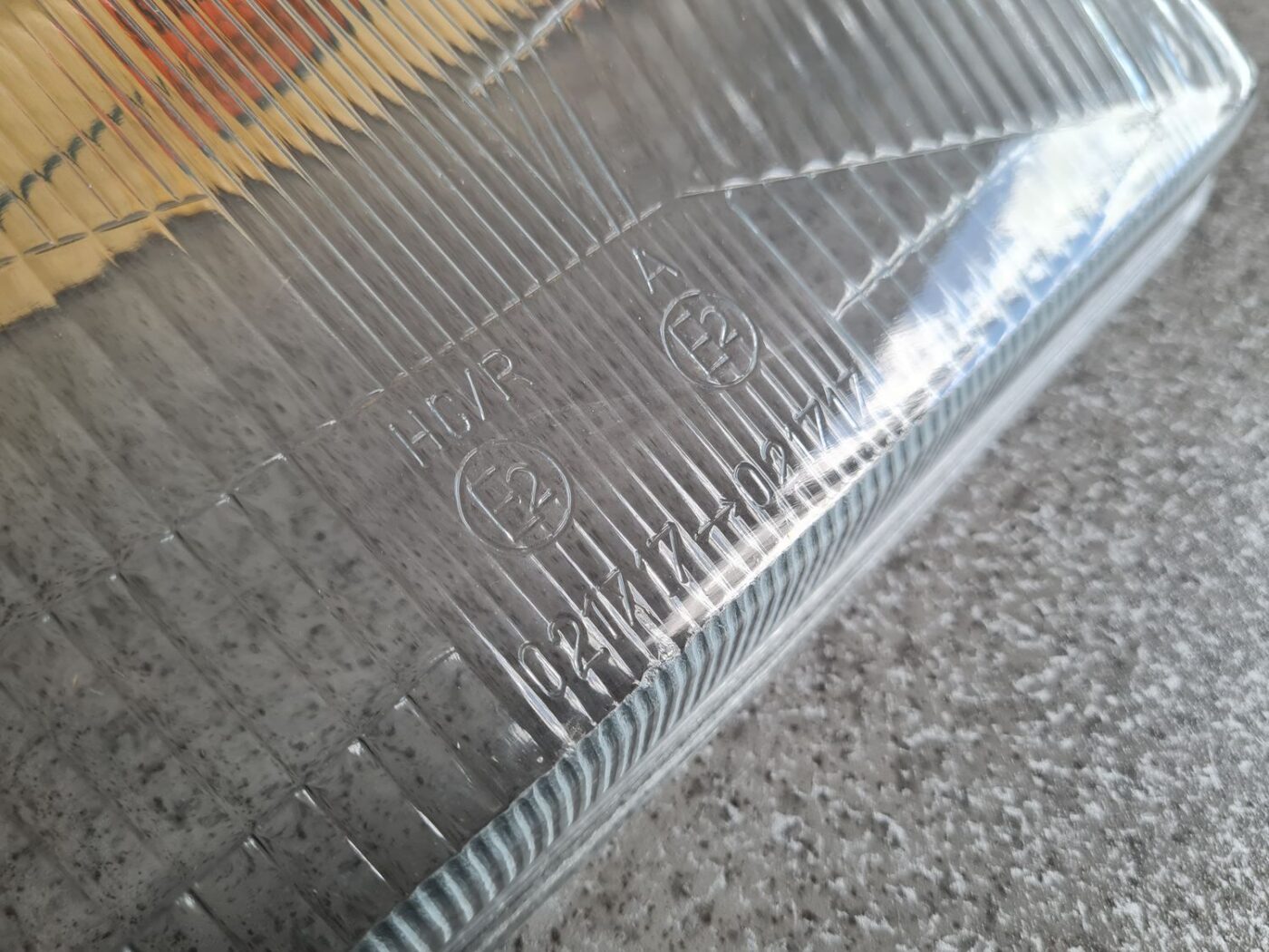 Priekšējā luktura stikls priekš 2 Priekšējā luktura stikls priekš