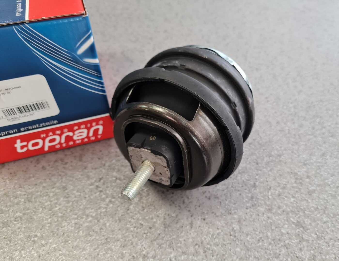 Dzinēja spilvens priekš 2 Dzinēja spilvens priekš