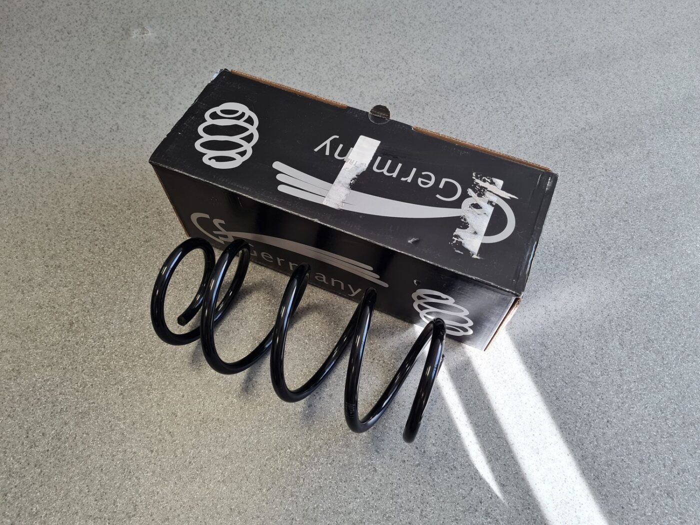 Priekšēja atspere priekš 1 Priekšēja atspere priekš