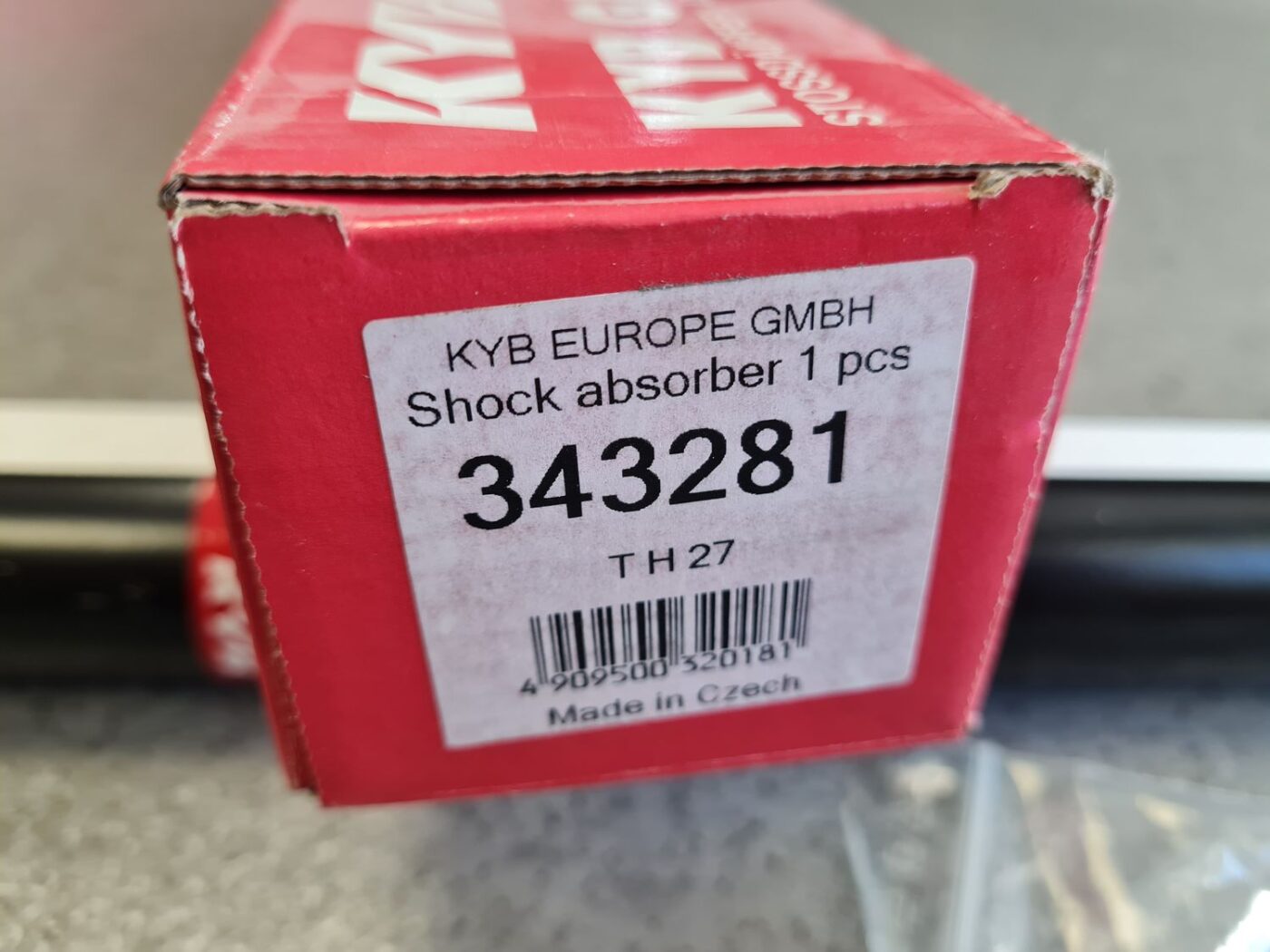 Aizmugurējais amortizators priekš 2 Aizmugurējais amortizators priekš