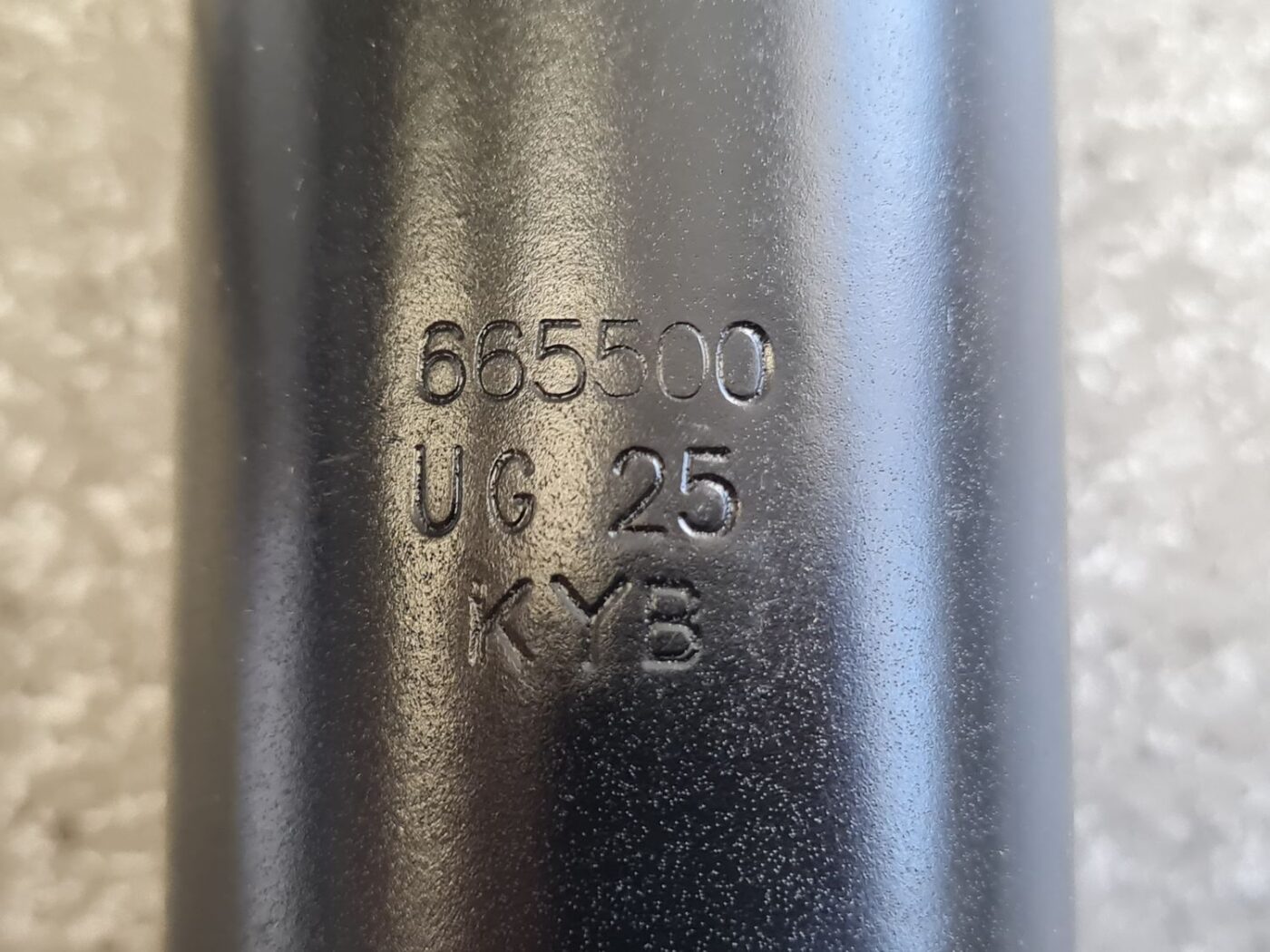 Priekšējais amortizators priekš 2 Priekšējais amortizators priekš