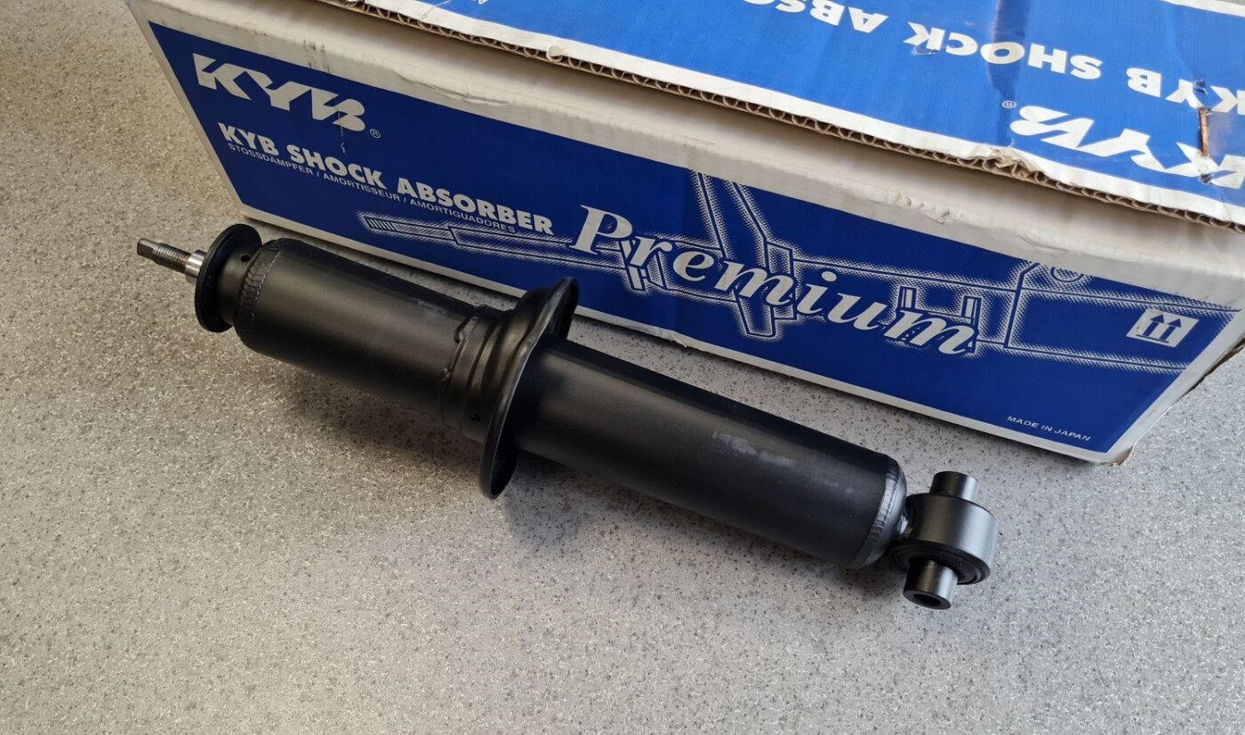 Aizmugurējais amortizators priekš 2 Aizmugurējais amortizators priekš