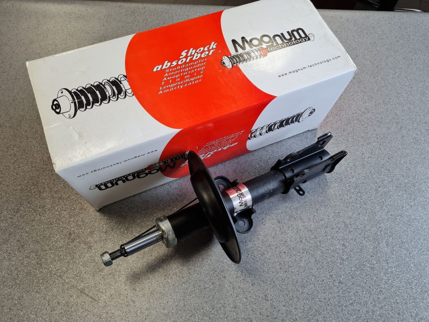 Priekšējais amortizators priekš 1 Priekšējais amortizators priekš