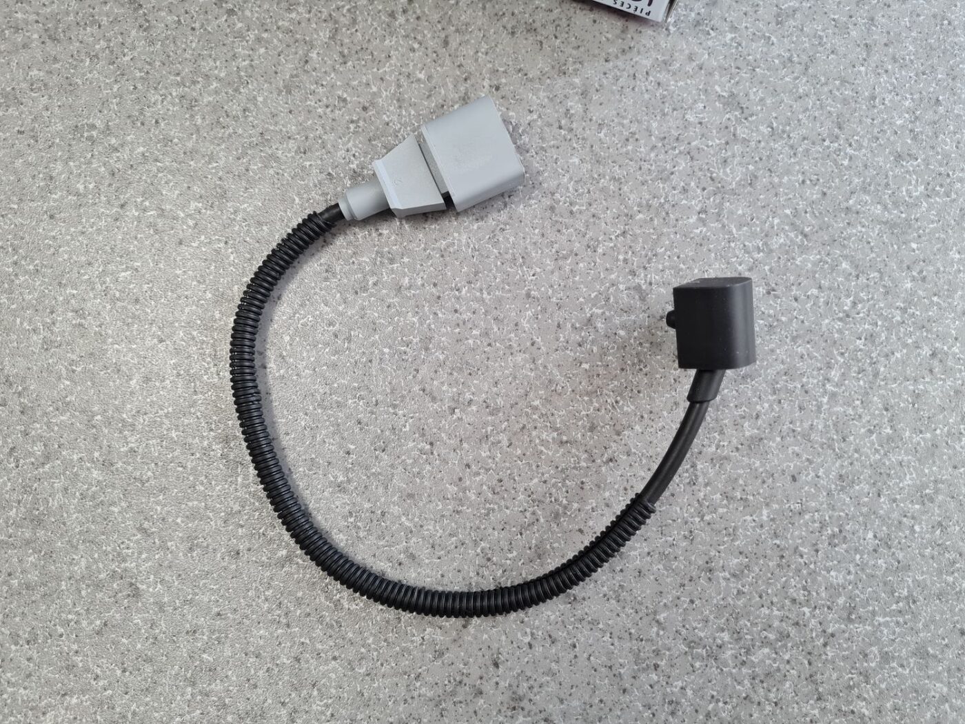 Sadales vārpstas devējs priekš 2 Sadales vārpstas devējs priekš