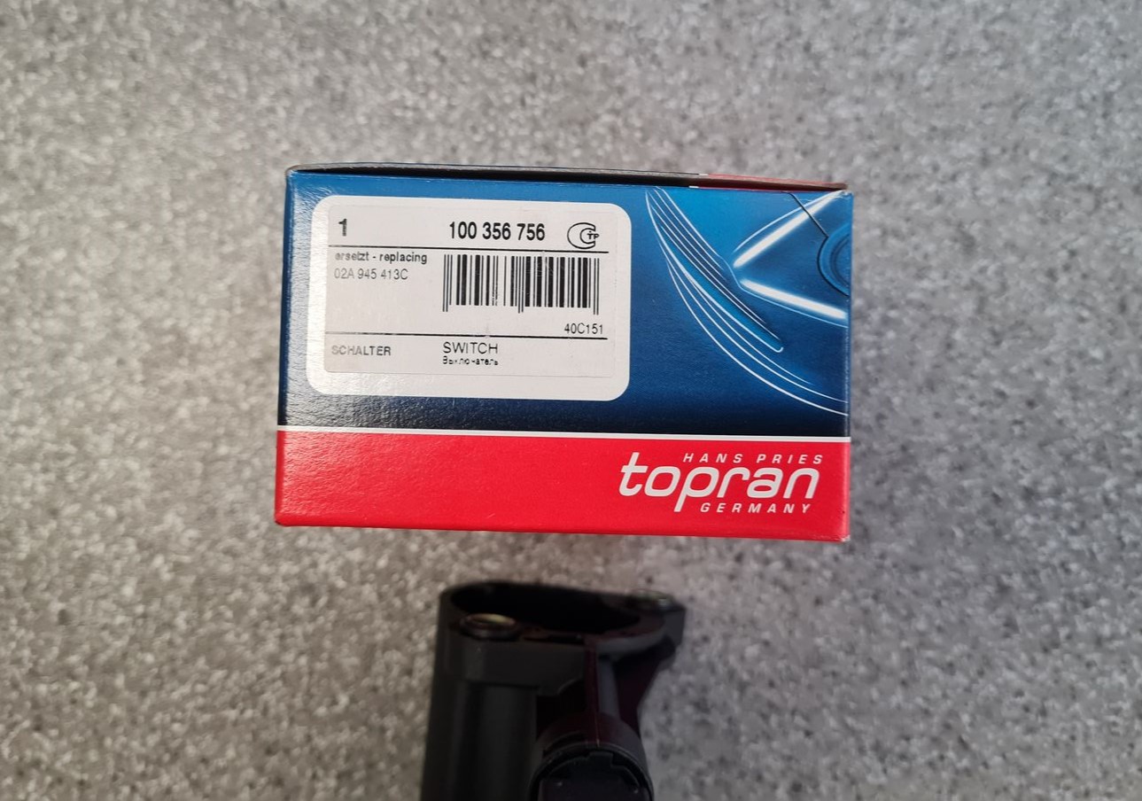 Atpakaļgaitas lukturu slēdzis priekš 3 Atpakaļgaitas lukturu slēdzis priekš