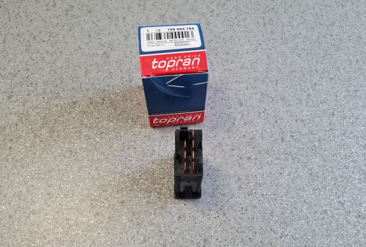 Trauksmes poga priekš 4 Trauksmes poga priekš