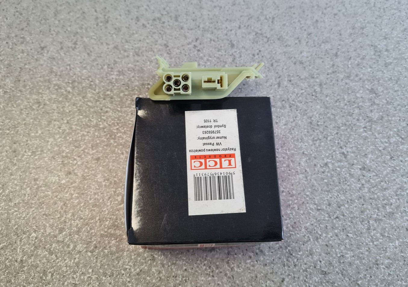 Salona ventilatora rezistors priekš 4 Salona ventilatora rezistors priekš