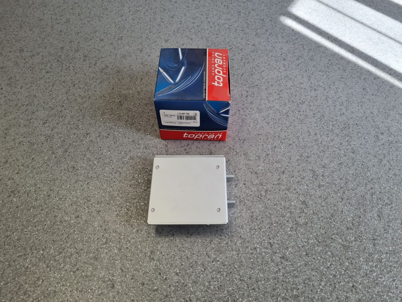 Salona ventilatora rezistors priekš 2 Salona ventilatora rezistors priekš