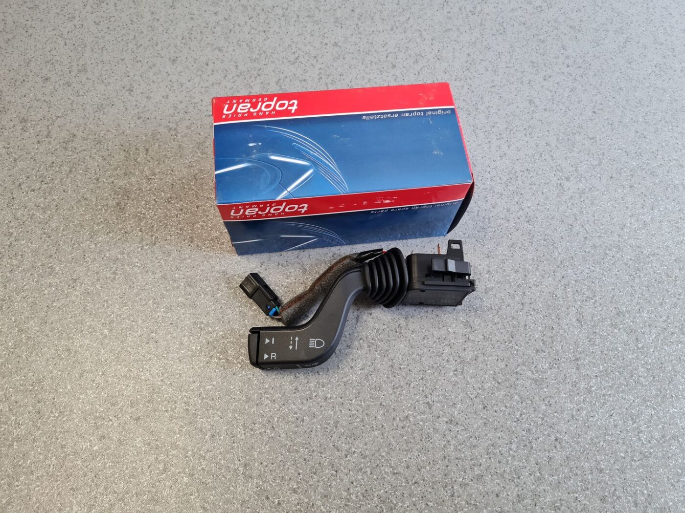 Pagrieziena rādītāju slēdzis priekš 1 Pagrieziena rādītāju slēdzis priekš