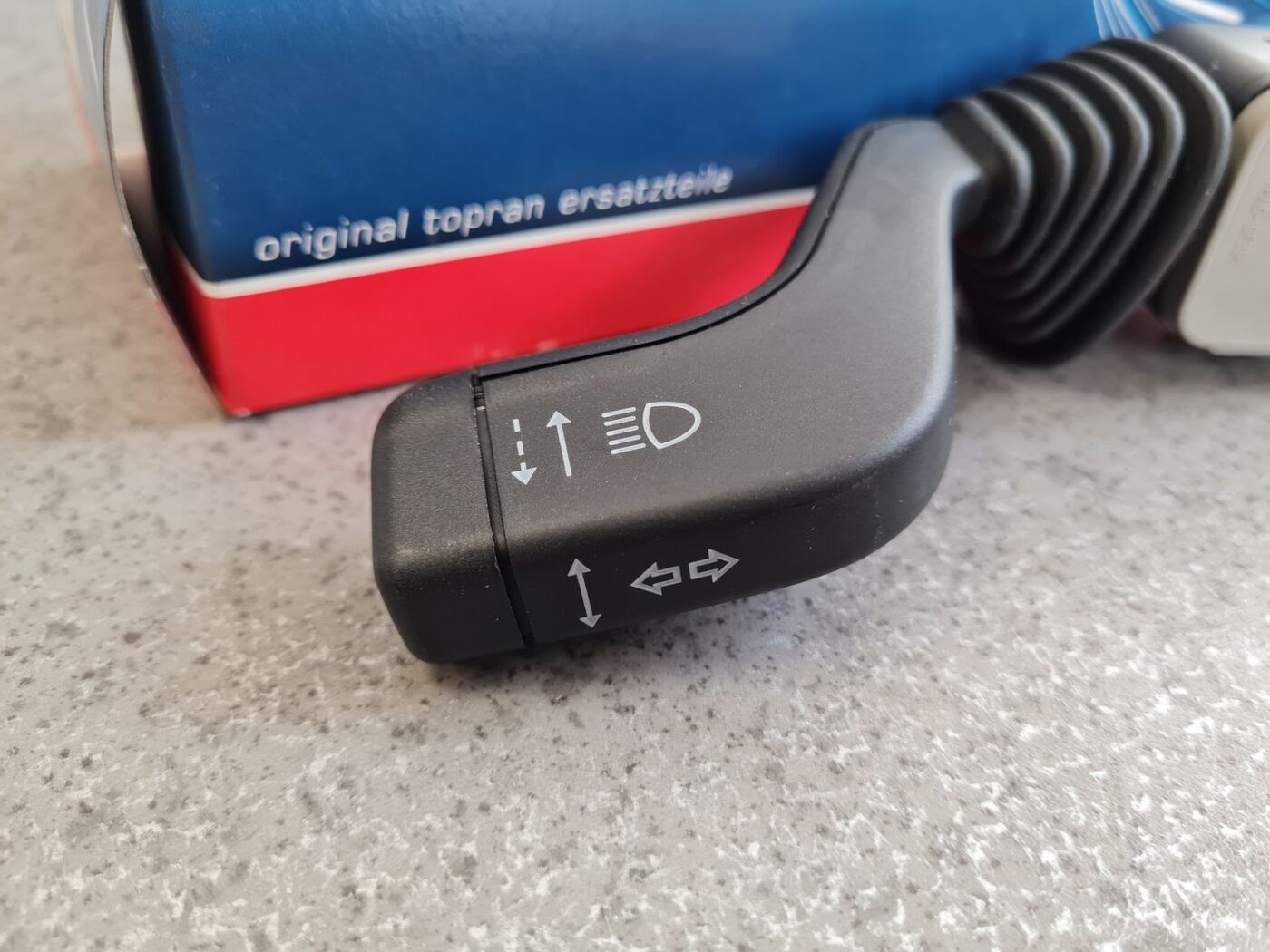 Pagrieziena rādītāju slēdzis priekš 2 Pagrieziena rādītāju slēdzis priekš