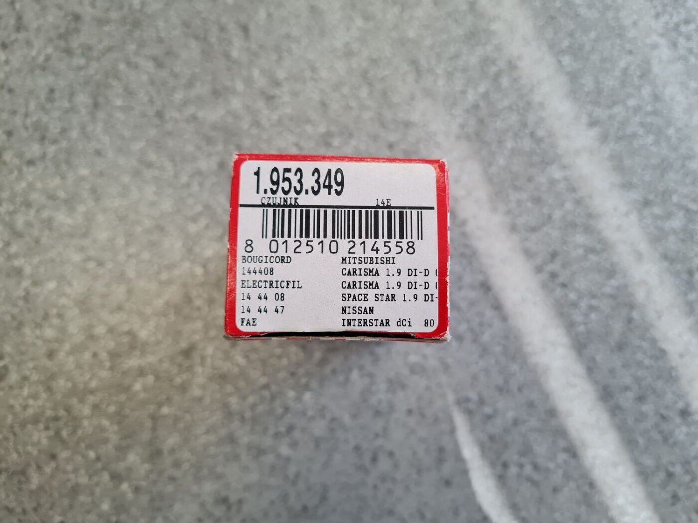 Sadales vārpstas devējs priekš 3 Sadales vārpstas devējs priekš