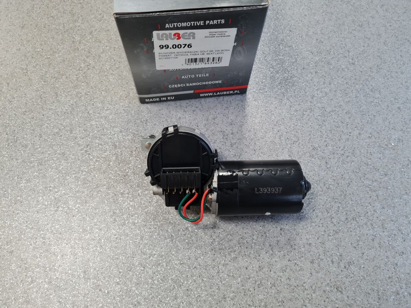 Vējstikla tīrītāja motors priekš 2 Vējstikla tīrītāja motors priekš