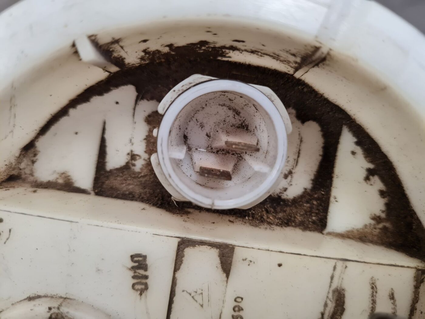 Degvielas tvertnes sūkņa līmeņa devējs priekš AUDI A4 1999 7 Degvielas tvertnes sūkņa līmeņa devējs priekš AUDI A4 1999