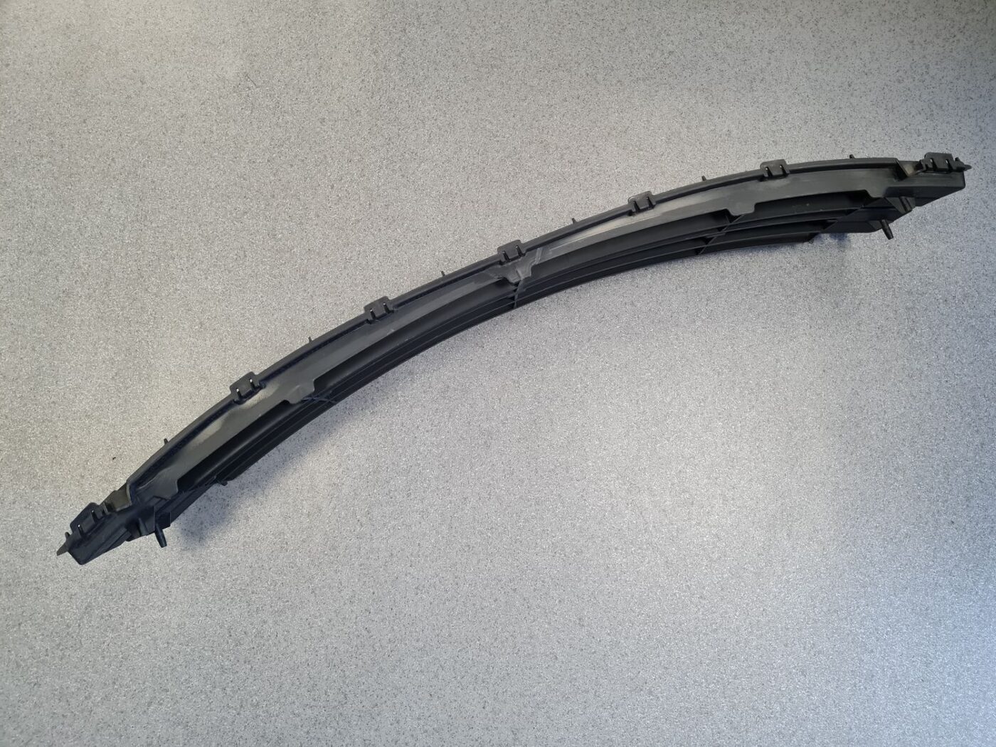 Bufera reste priekš MAZDA 6 2008 3 Bufera reste priekš MAZDA 6 2008