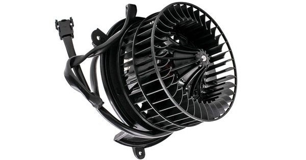 Salona ventilatora nomaiņa ar saviem spēkiem: soli pa solim DIY-ceļvedis 4 Salona ventilatora nomaiņa ar saviem spēkiem: soli pa solim DIY-ceļvedis 3