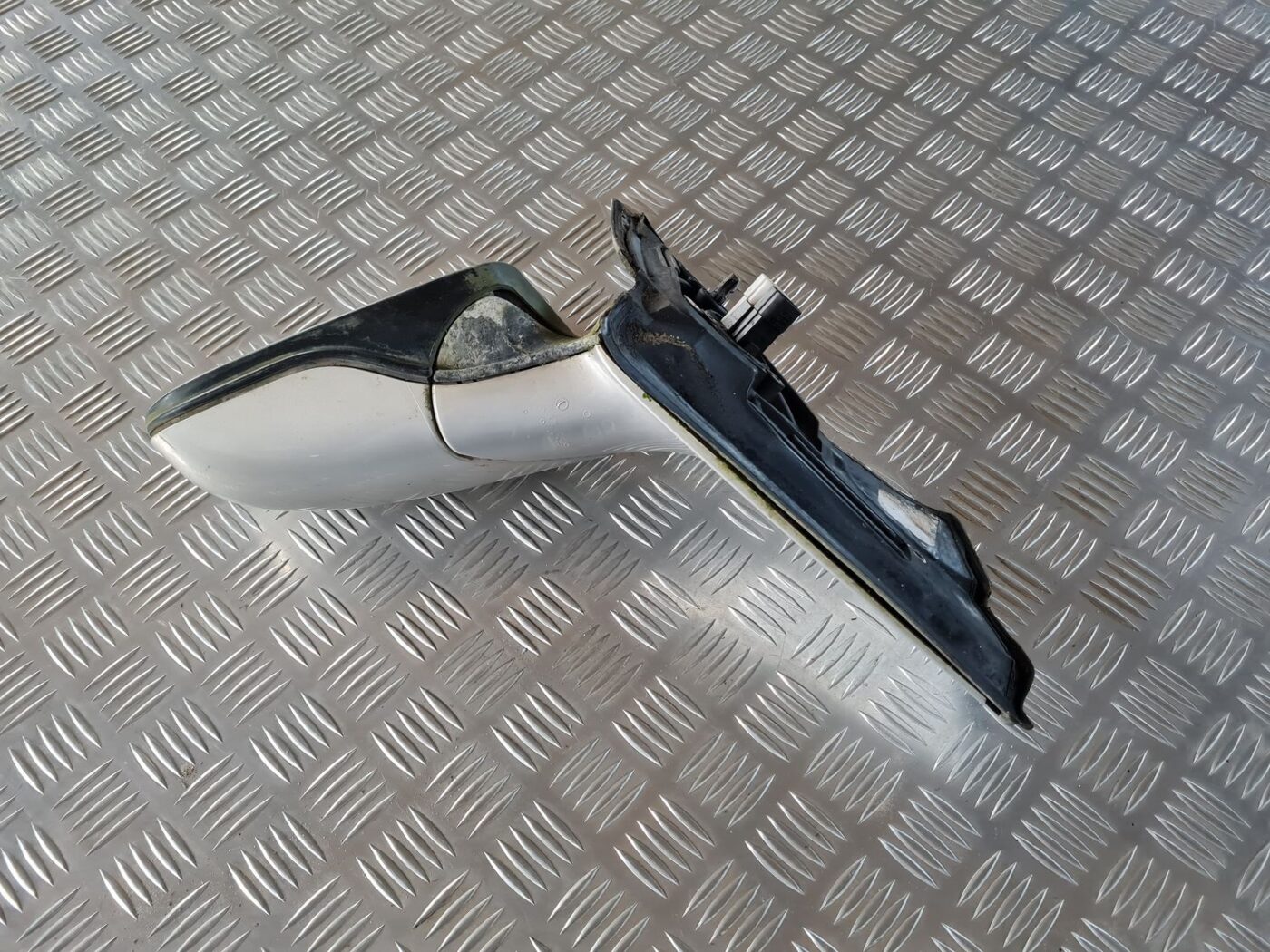 Ārējais spogulis, pa kreisi priekš SAAB 9-5 1999 4 Ārējais spogulis, pa kreisi priekš SAAB 9-5 1999