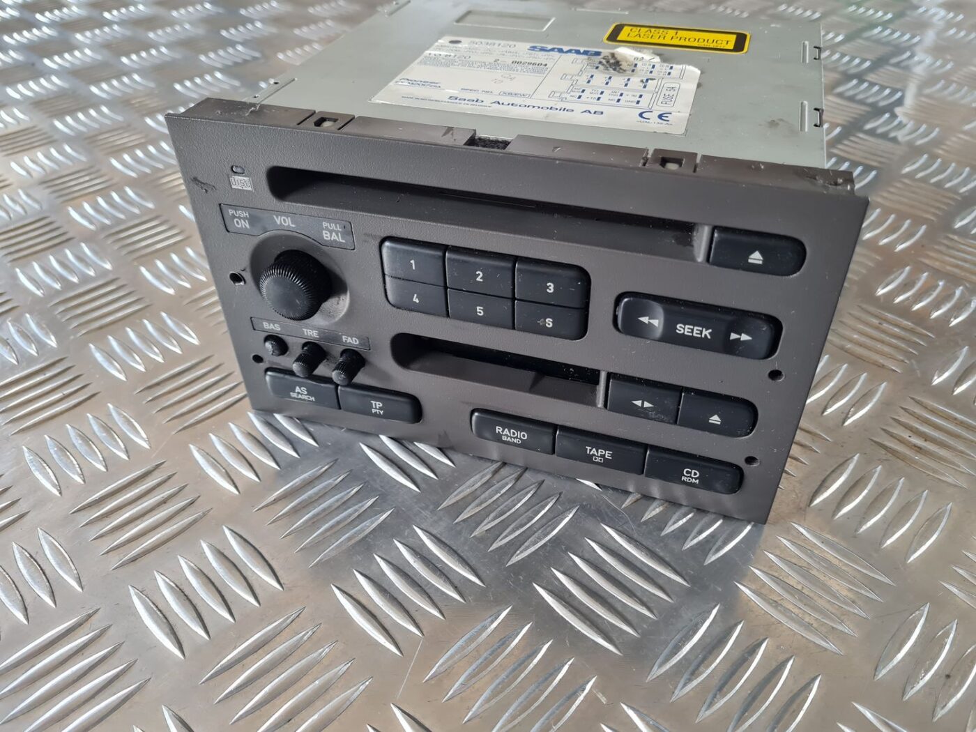 CD/DVD/Navigācijas bloks priekš SAAB 9-5 1999 2 CD/DVD/Navigācijas bloks priekš SAAB 9-5 1999