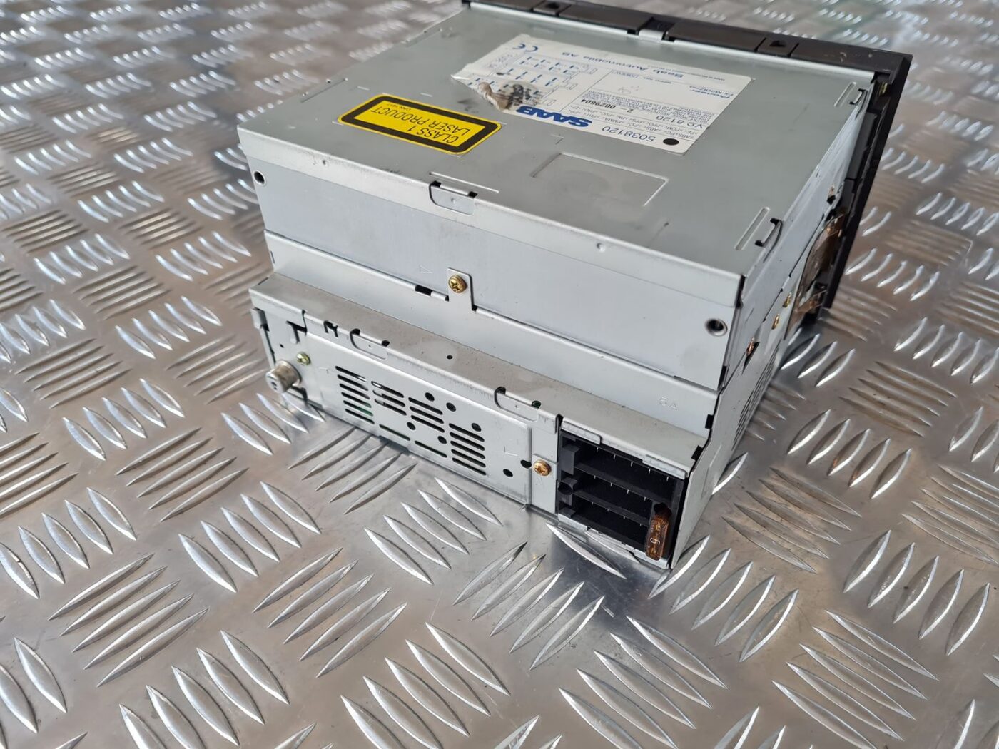 CD/DVD/Navigācijas bloks priekš SAAB 9-5 1999 5 CD/DVD/Navigācijas bloks priekš SAAB 9-5 1999