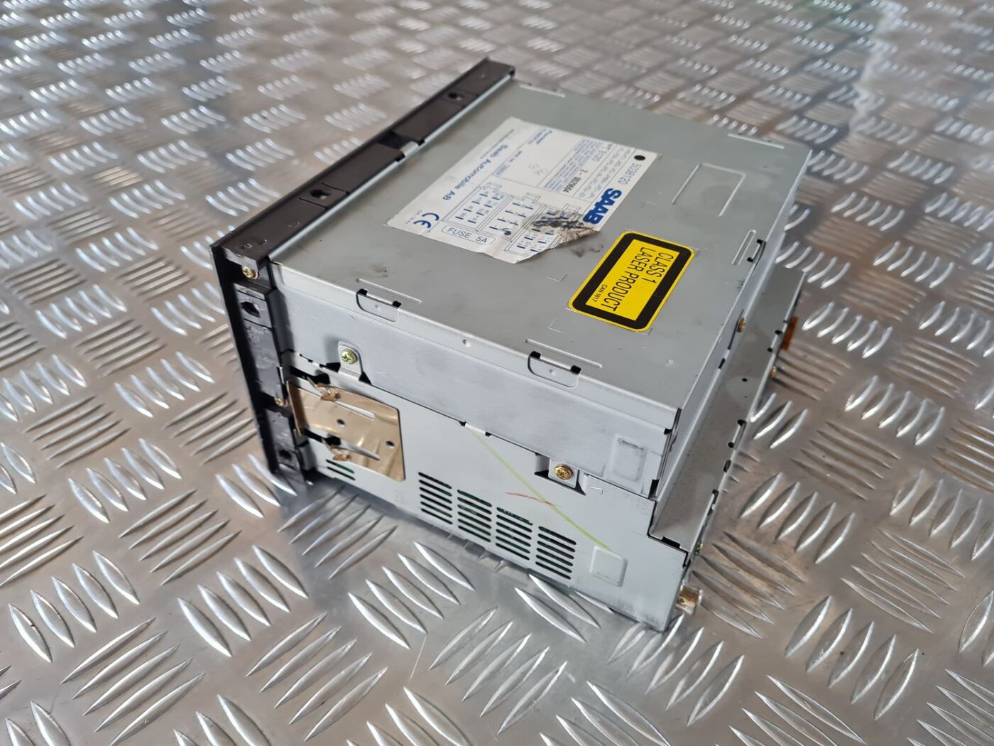 CD/DVD/Navigācijas bloks priekš SAAB 9-5 1999 3 CD/DVD/Navigācijas bloks priekš SAAB 9-5 1999