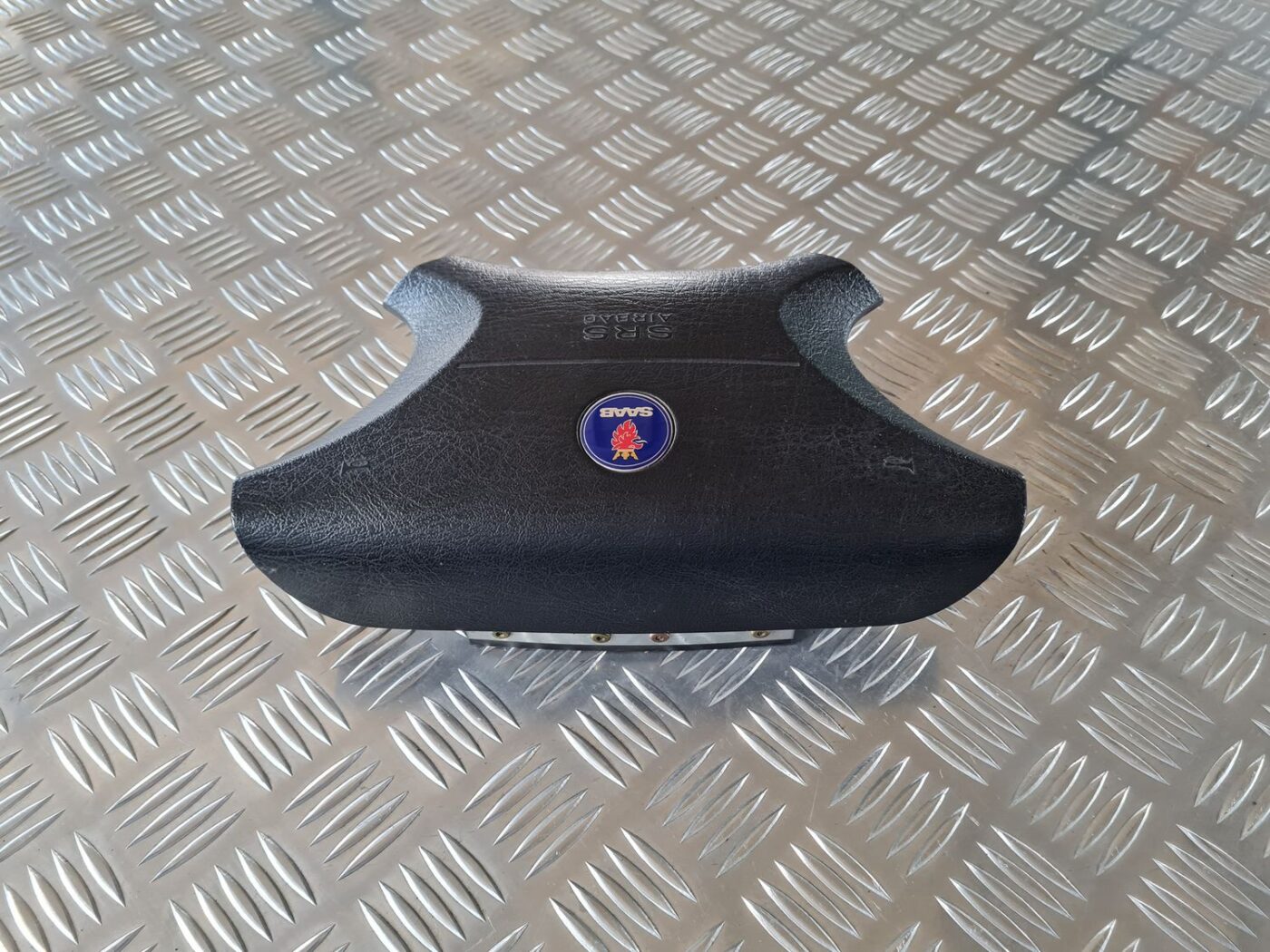 Stūres drošības spilvens priekš SAAB 9-5 1999 3 Stūres drošības spilvens priekš SAAB 9-5 1999