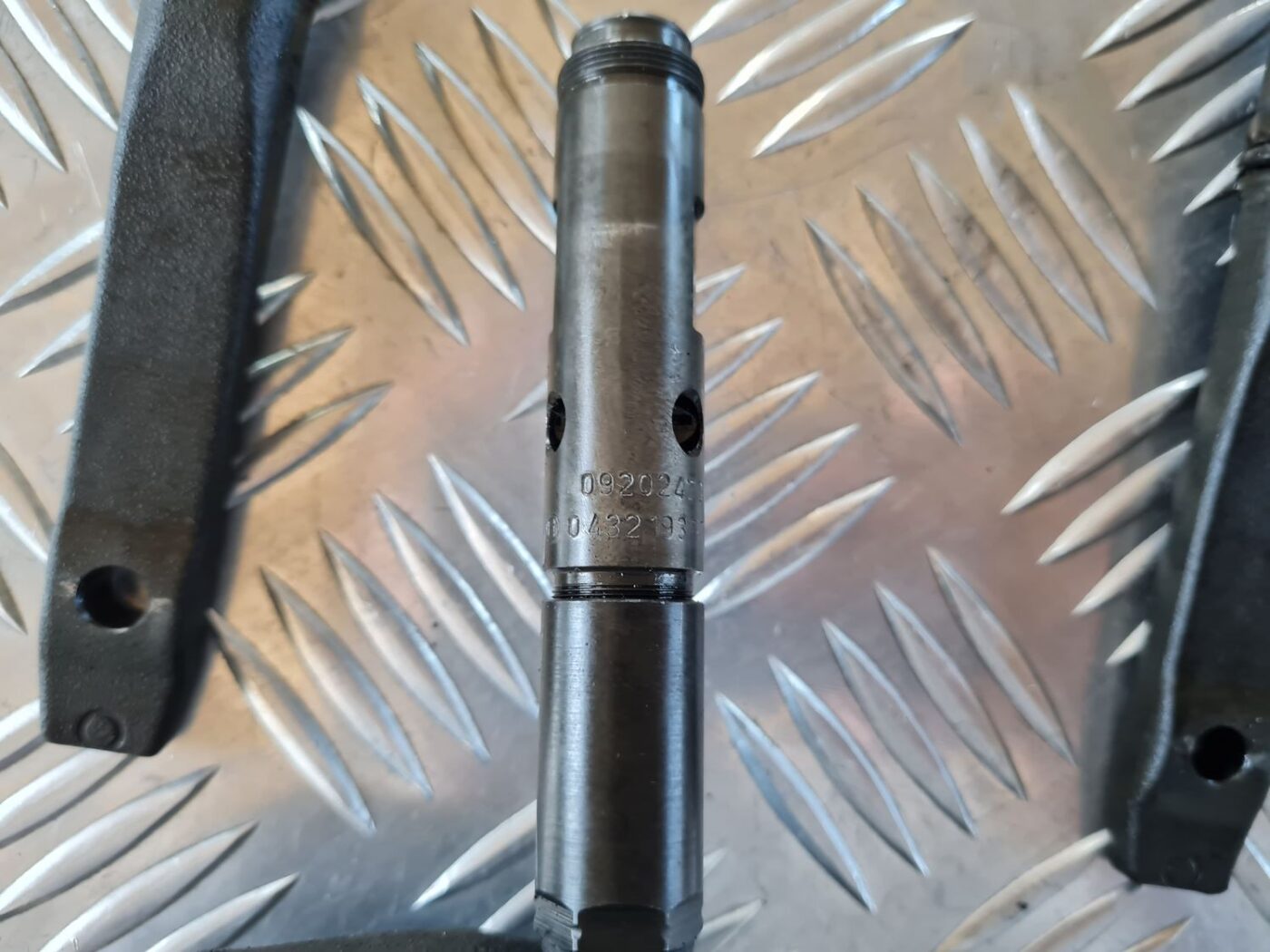 Degvielas smidzinātājs priekš SAAB 9-5 1999 4 Degvielas smidzinātājs priekš SAAB 9-5 1999