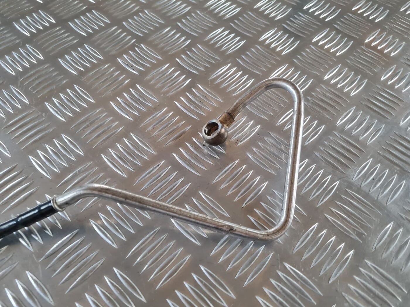 Hidrauliska pastiprinātāja caurule priekš SAAB 9-5 1999 2 Hidrauliska pastiprinātāja caurule priekš SAAB 9-5 1999