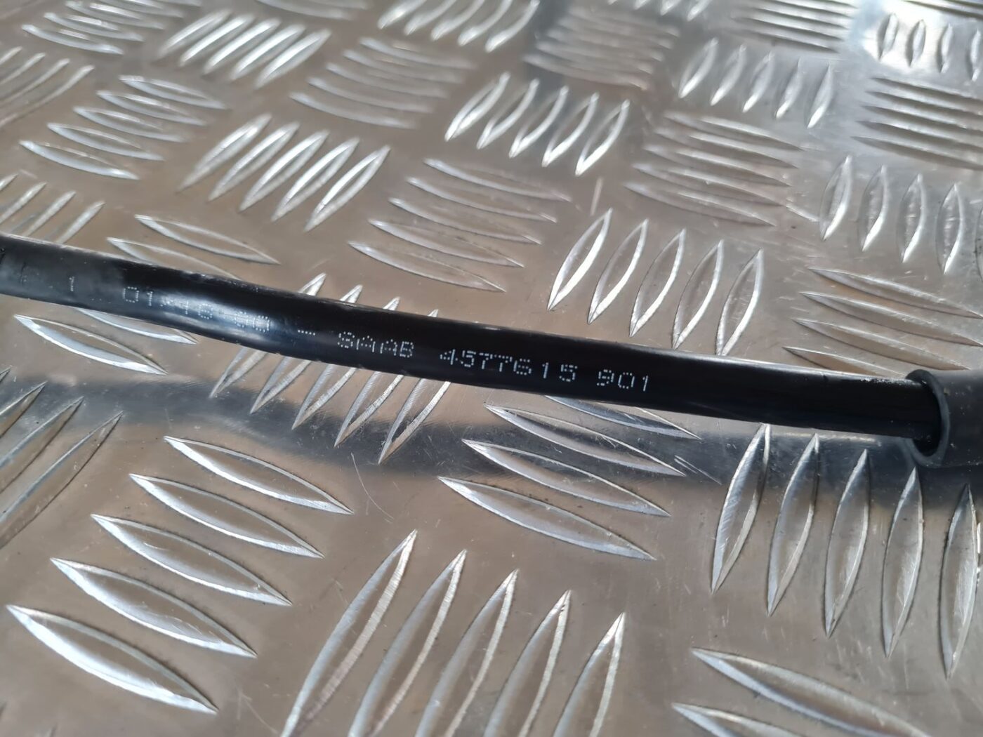 Hidrauliska pastiprinātāja caurule priekš SAAB 9-5 1999 3 Hidrauliska pastiprinātāja caurule priekš SAAB 9-5 1999