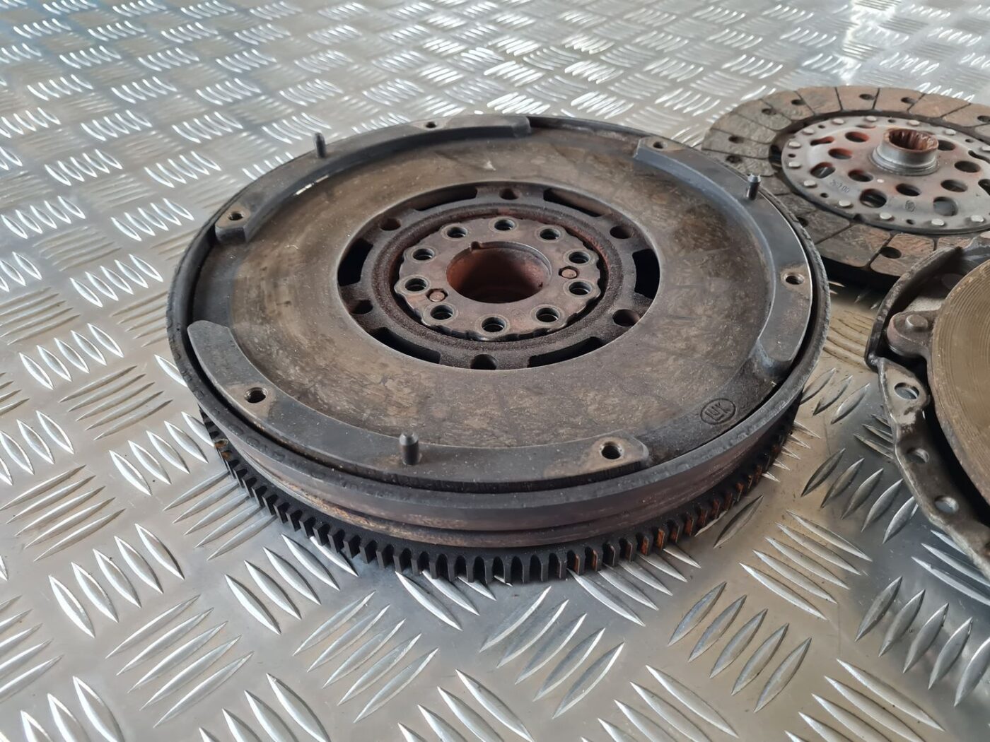 Sajūga komplekts priekš SAAB 9-5 1999 2 Sajūga komplekts priekš SAAB 9-5 1999