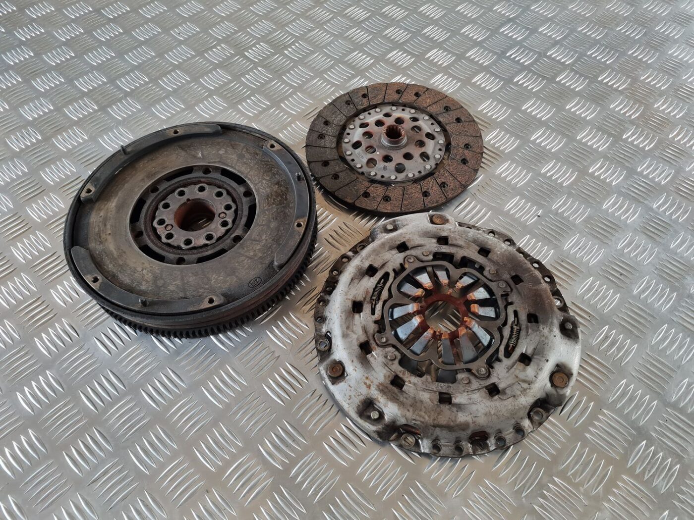 Sajūga komplekts priekš SAAB 9-5 1999 5 Sajūga komplekts priekš SAAB 9-5 1999