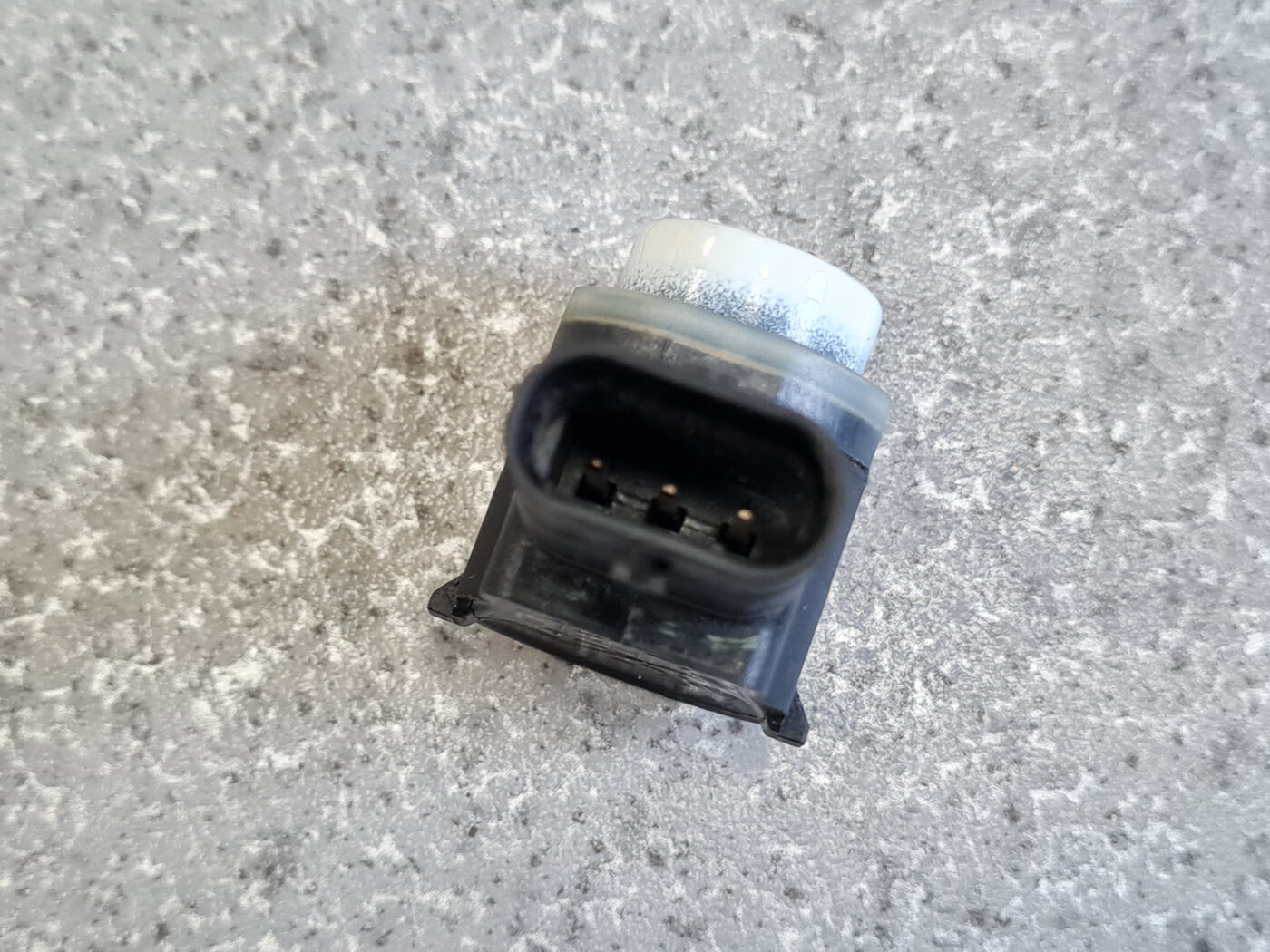 Parkošanās devējs priekš VW POLO 2011 2 Parkošanās devējs priekš VW POLO 2011