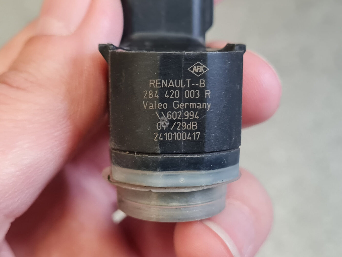 Parkošanās devējs priekš RENAULT MEGANE 2011 4 Parkošanās devējs priekš RENAULT MEGANE 2011