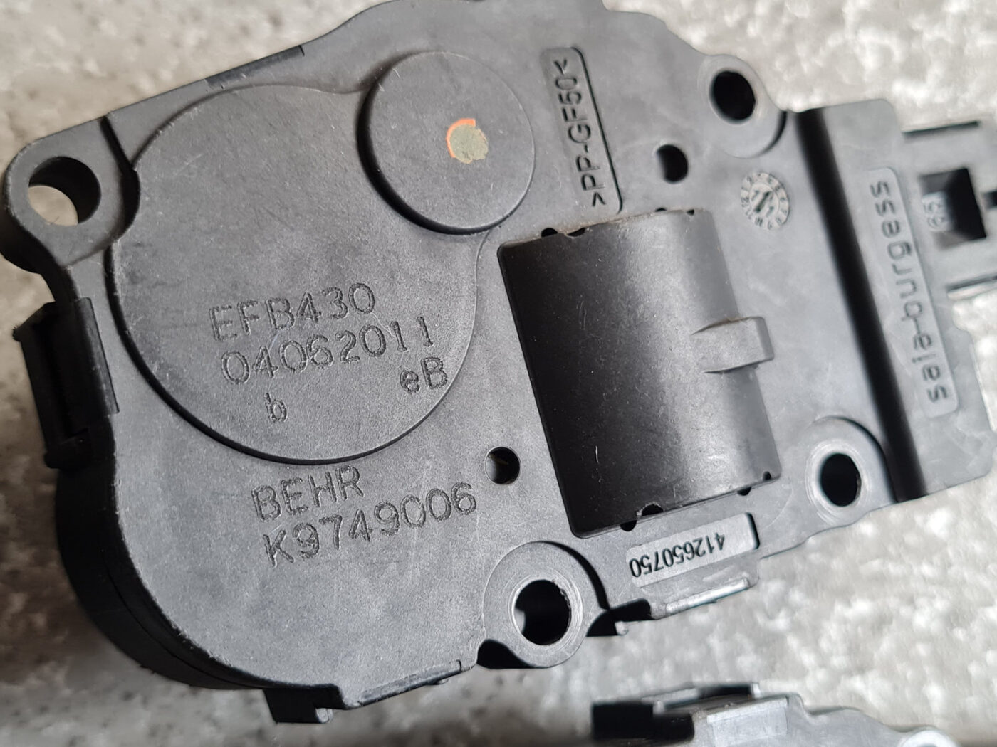 Apsildes sistēmas aktuators priekš MERCEDES BENZ E250 W212 2014 5 Apsildes sistēmas aktuators priekš MERCEDES BENZ E250 W212 2014