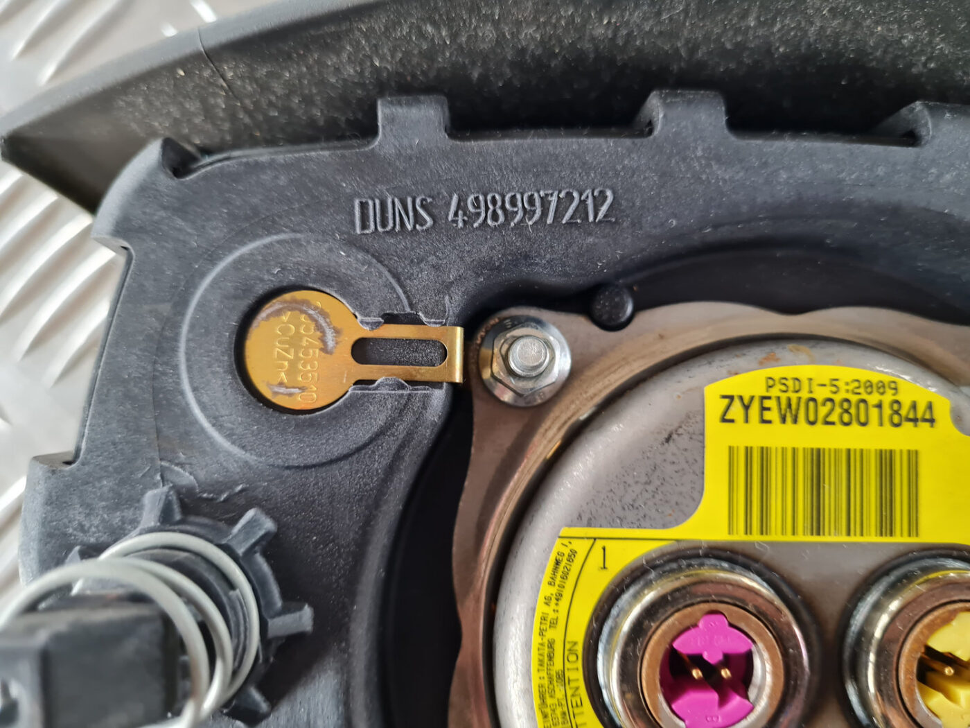 Stūres drošības spilvens priekš SAAB 9-3 2009 4 Stūres drošības spilvens priekš SAAB 9-3 2009