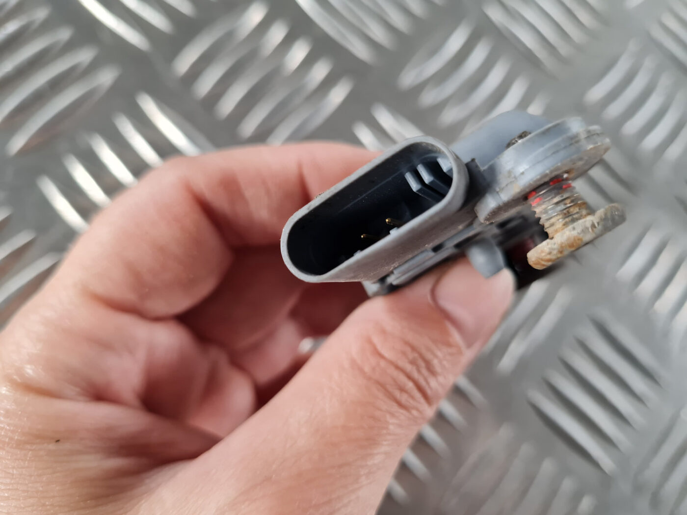 Drošības spilvena trieciensensors priekš SAAB 9-3 2009 3 Drošības spilvena trieciensensors priekš SAAB 9-3 2009