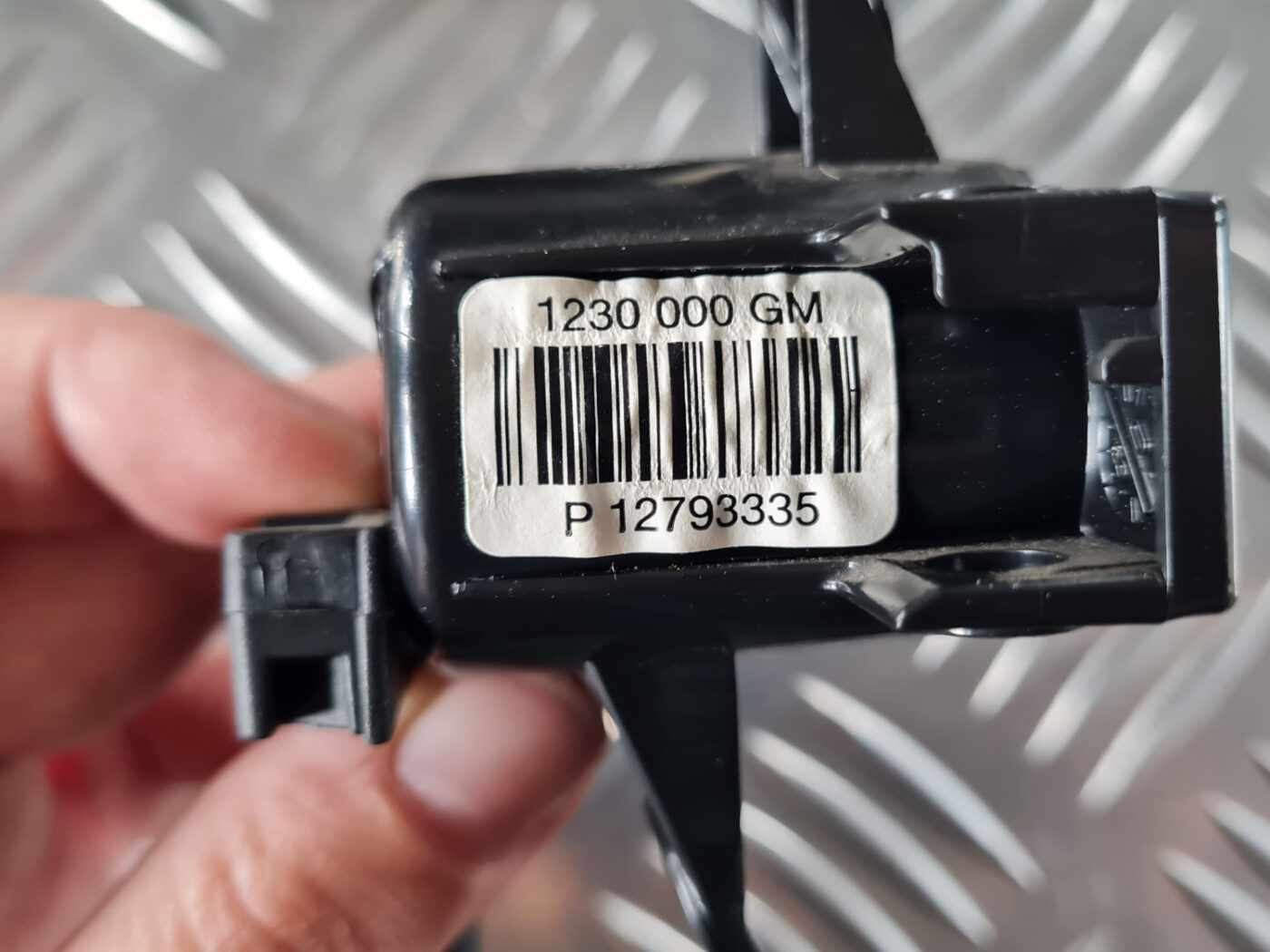 Mērinstrumentu paneļa dekoratīvā uzlika priekš SAAB 9-3 2009 3 Mērinstrumentu paneļa dekoratīvā uzlika priekš SAAB 9-3 2009