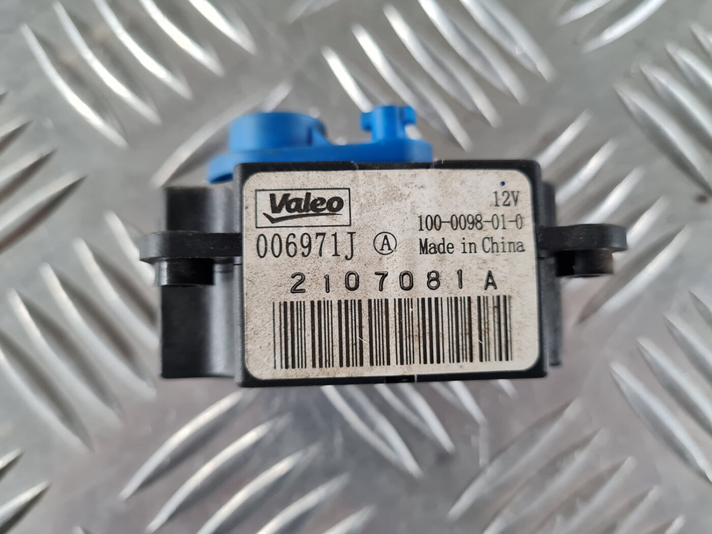 Apsildes sistēmas aktuators priekš SAAB 9-3 2009 3 Apsildes sistēmas aktuators priekš SAAB 9-3 2009