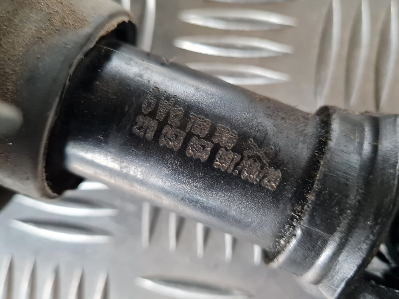 Stūres statnes kardāns priekš SAAB 9-3 2009 5 Stūres statnes kardāns priekš SAAB 9-3 2009