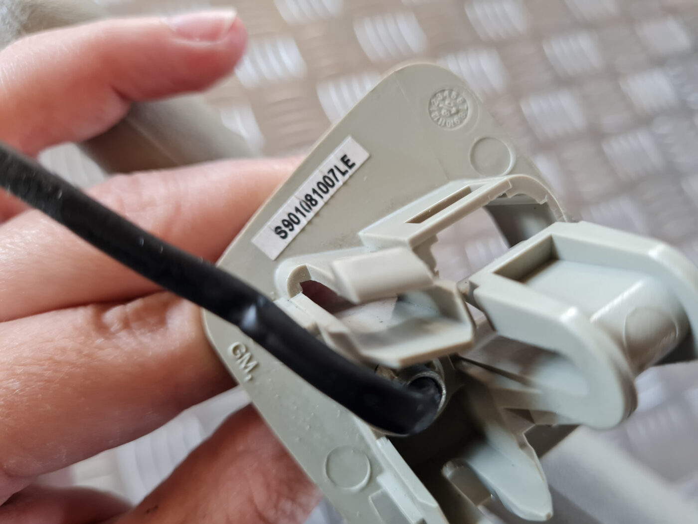 Saules aizsargs priekš SAAB 9-3 2009 3 Saules aizsargs priekš SAAB 9-3 2009