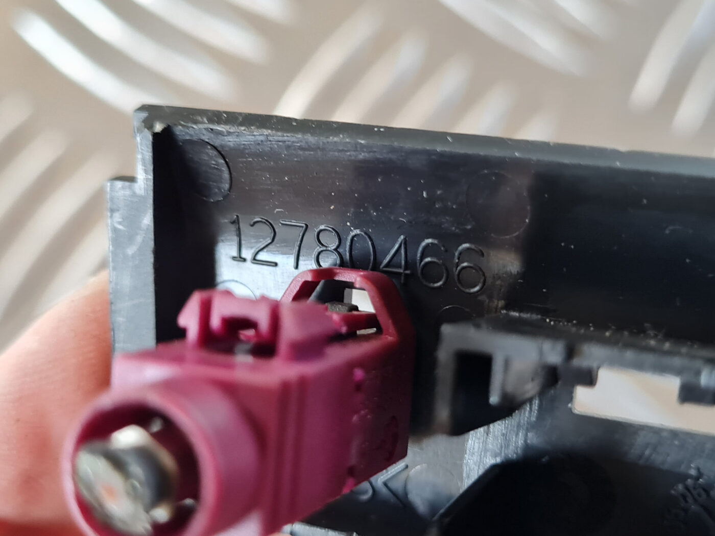 Centrālās konsoles iekšējā plastmasa priekš SAAB 9-3 2009 3 Centrālās konsoles iekšējā plastmasa priekš SAAB 9-3 2009