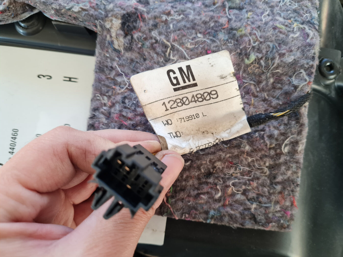 Priekšējo kreiso durvju apdare priekš SAAB 9-3 2009 3 Priekšējo kreiso durvju apdare priekš SAAB 9-3 2009