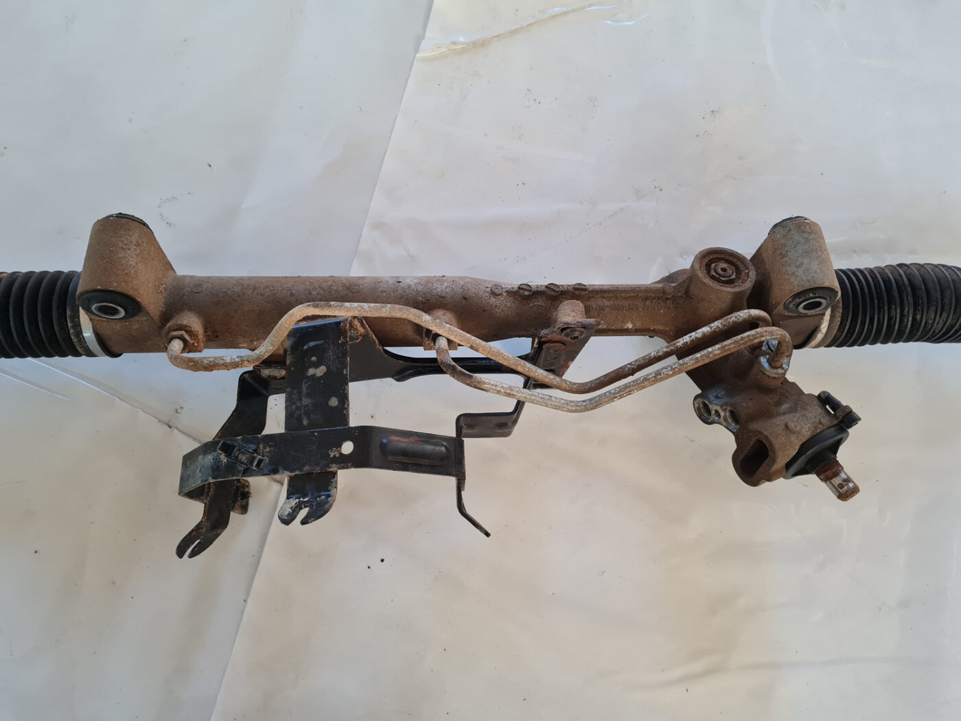 Stūres mehānisms priekš SAAB 9-3 2009 5 Stūres mehānisms priekš SAAB 9-3 2009