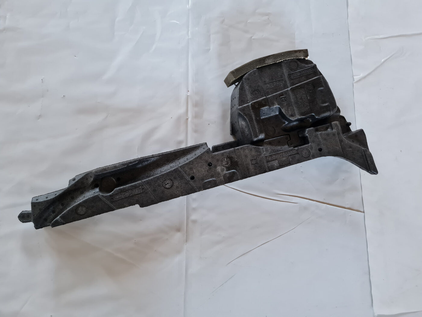 Bagāžnieka nodalījuma putuplasts priekš SAAB 9-3 2009 4 Bagāžnieka nodalījuma putuplasts priekš SAAB 9-3 2009