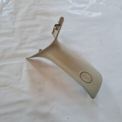 Aizmugurējas salona statnes apdare priekš SAAB 9-3 2009