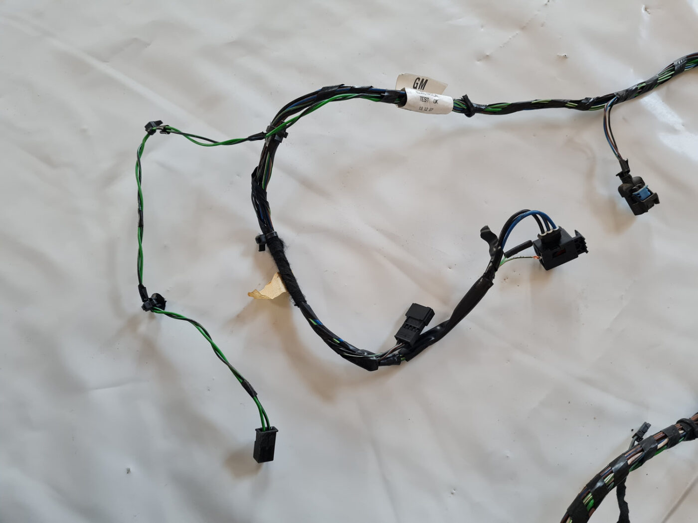 Bagažnieka vāka vadi priekš SAAB 9-3 2009 2 Bagažnieka vāka vadi priekš SAAB 9-3 2009