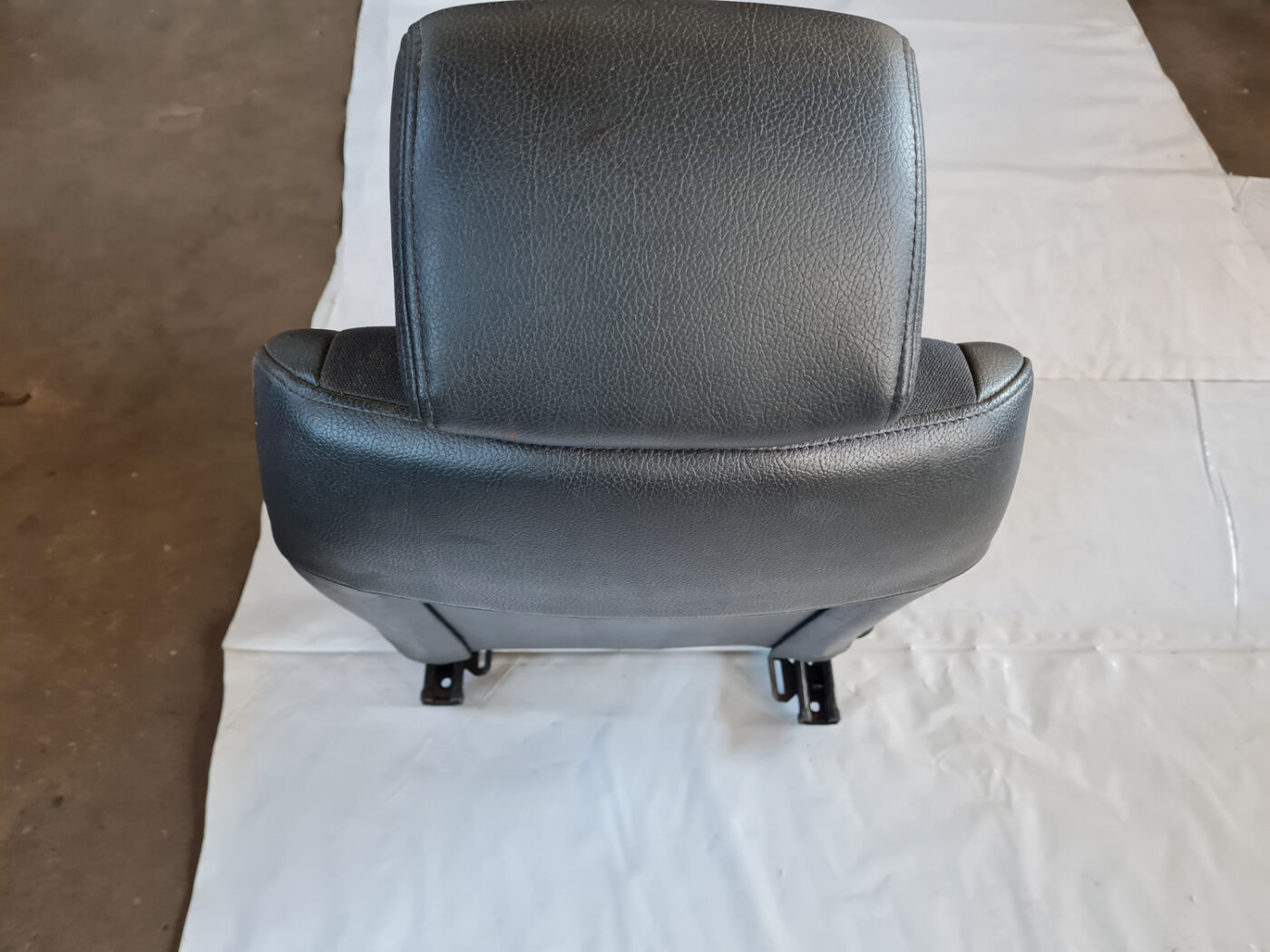 Priekšējais labais sēdeklis priekš SAAB 9-3 2009 7 Priekšējais labais sēdeklis priekš SAAB 9-3 2009